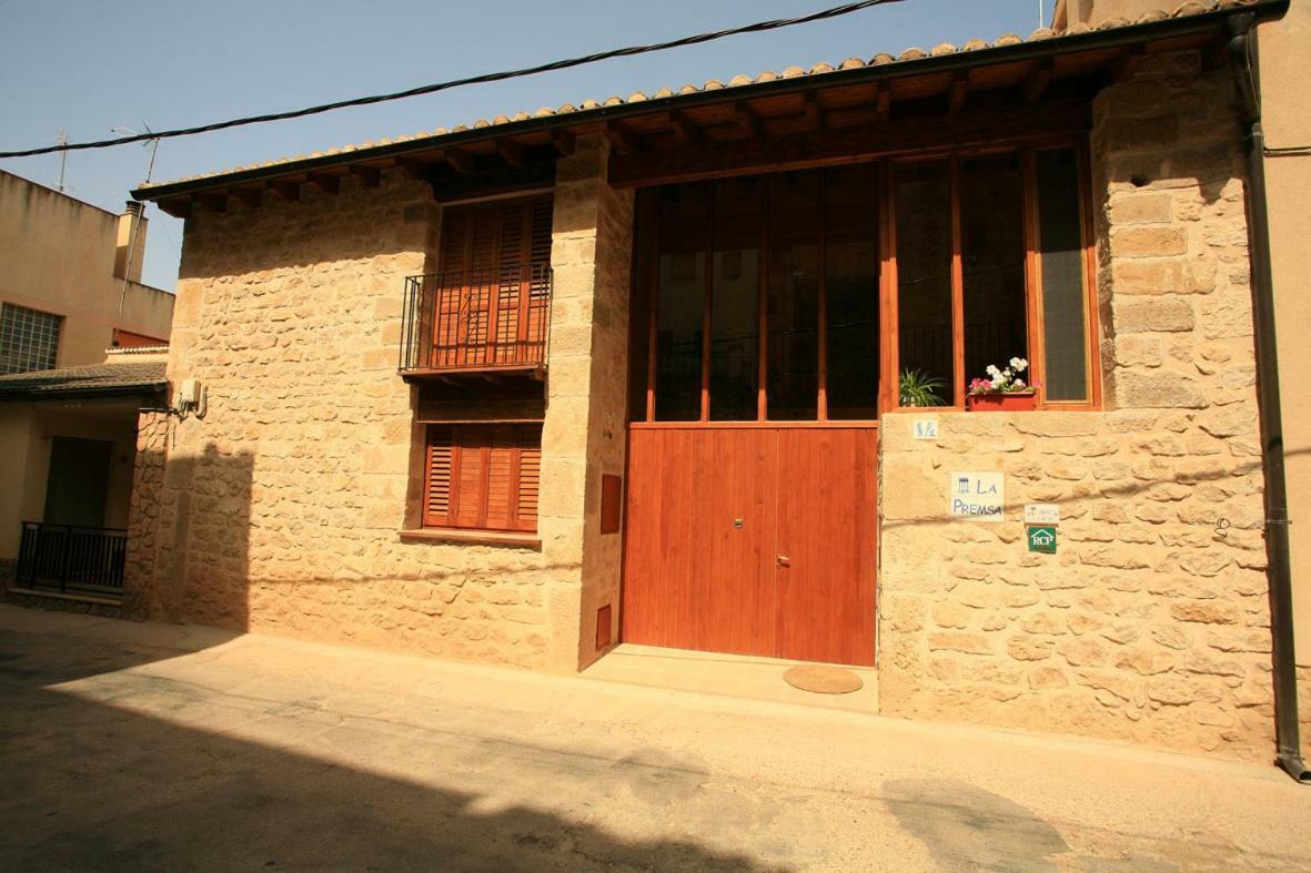 Hostal La Premsa Arnes Exterior foto