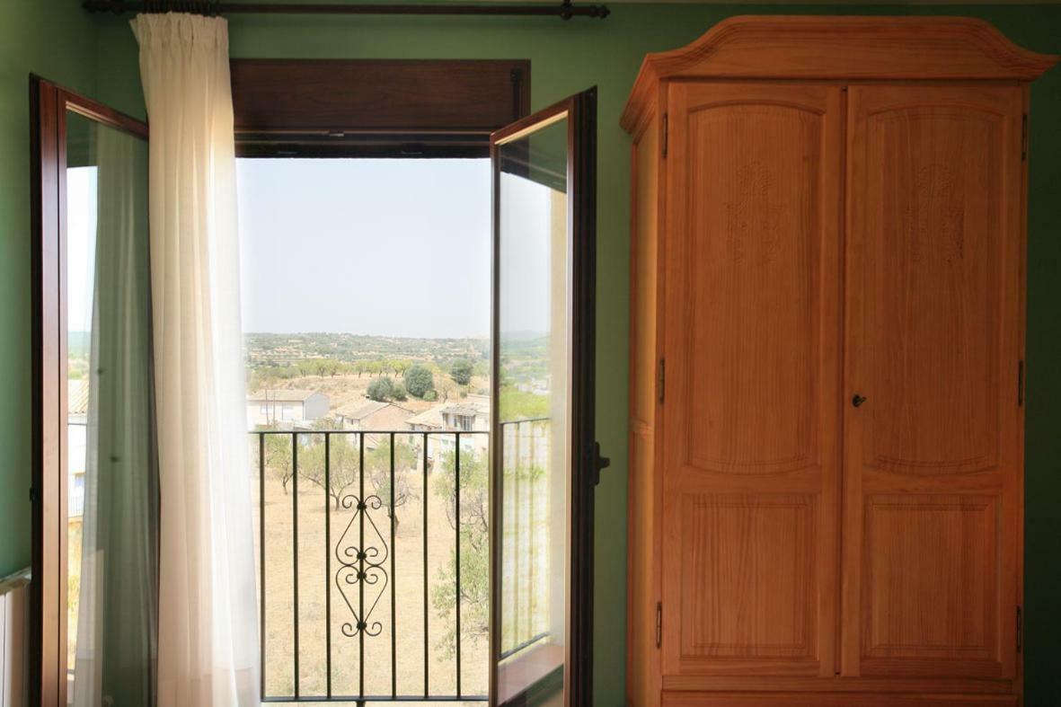 Hostal La Premsa Arnes Exterior foto